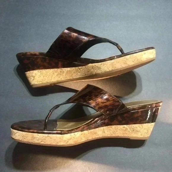 Antonio Melani leopard print small wedge sandals 10M - Picture 4 of 6